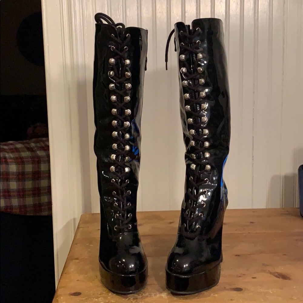 Platform high heeled SUPER VAMPIE Boots
